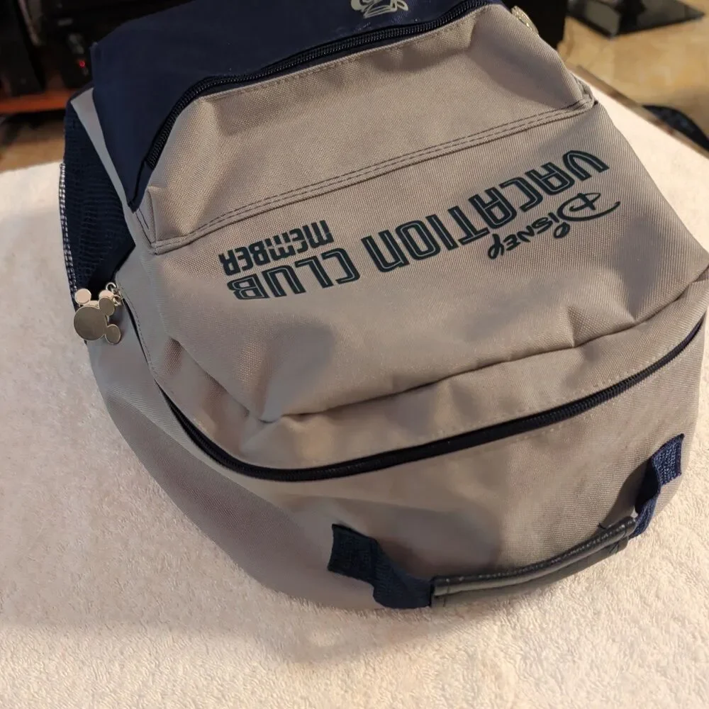 Disney Vacation Club Member Backpack Gray Blue Mickey Mouse Zipper Pockets